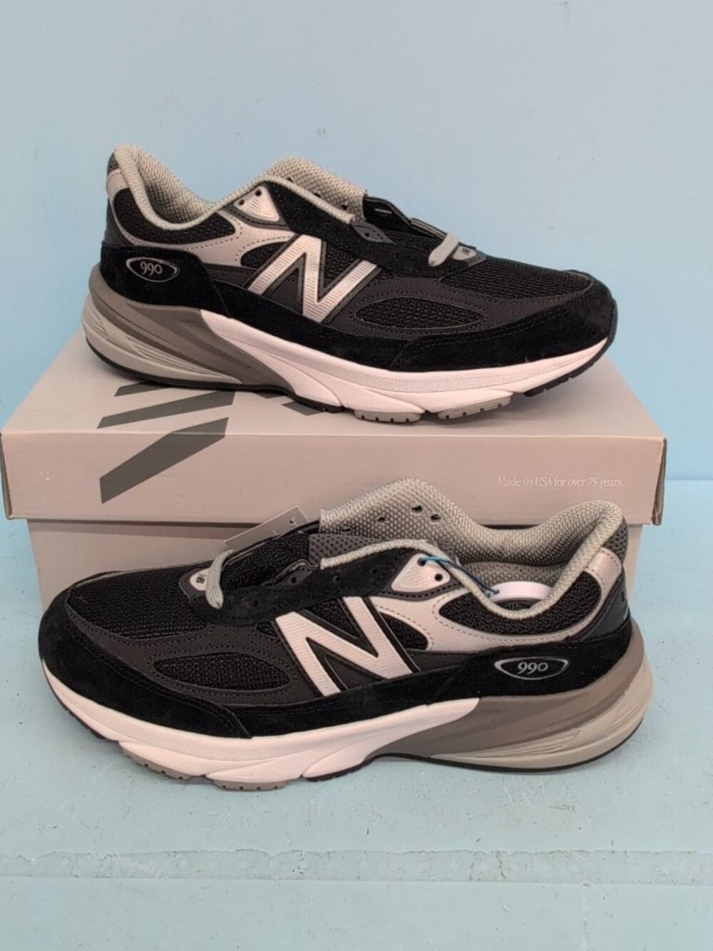 New Balance Athletic Running Sneakers Men's Shoes US 9D Black Grey White M990BK6